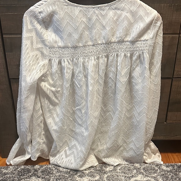 Stella & Dot Mette Cream/gold Blouse with Chevron Design - Picture 6 of 6